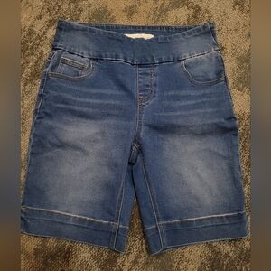 Womens Bermua Shorts